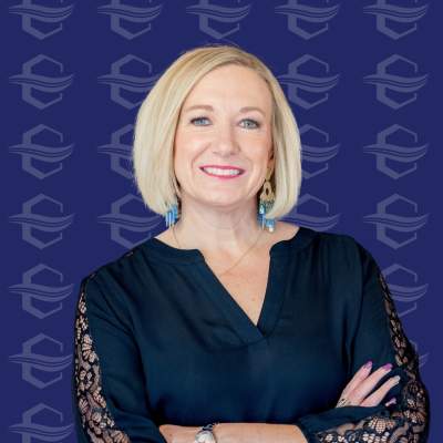 Photo of Heidi Kenealy